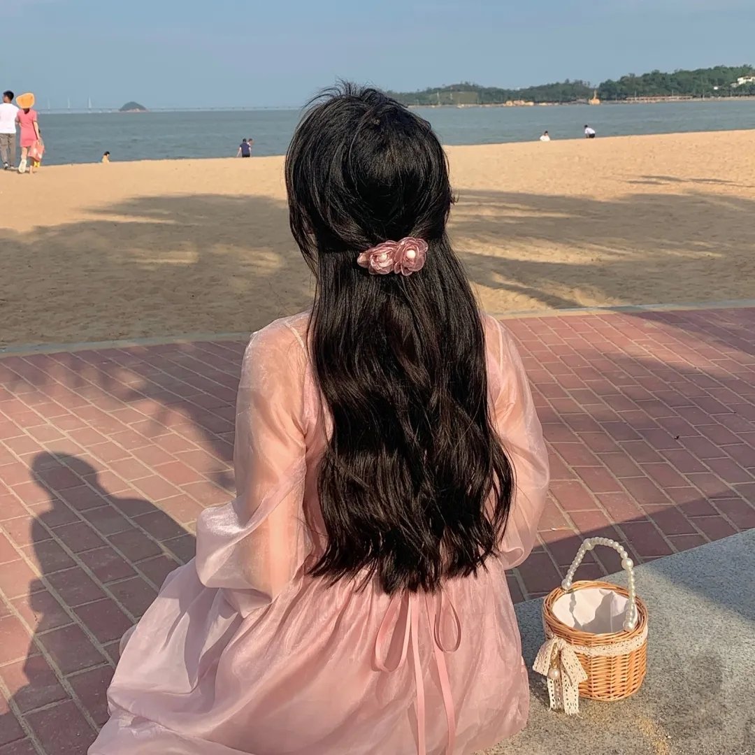 波丽士很忙